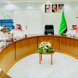 نادي المسؤولية الاجتماعية يعقد اجتماعاً برئاسة أ. سلطان المنديل لتعزيز المبادرات المجتمعية