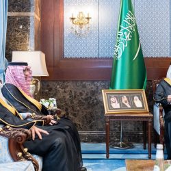 بمناسبة تخرجه وحصوله على الذهب.. فريق خليفة التطوعي يكرّم سقطي