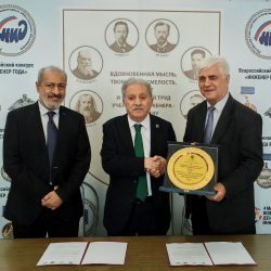 محمد بن مكتوم يعزز حضور دبي عالمياً عبر شراكة استراتيجية مع رابطة PFL