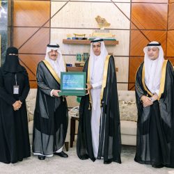 أمير المنطقة الشرقية يستقبل منسوبي لجنة السلامة المرورية ويشيد بجهودهم في خفض الحوادث