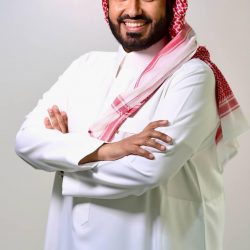 من الثقبة نعيد إقتدار الإنسانيه .. في اليوم العالمي للعمل الإنساني 