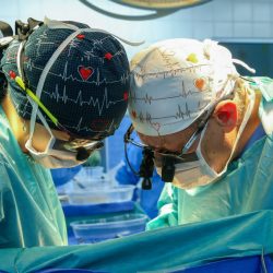 الصحة إتاحة التبرع بالدم مباشرة في 185 مركزاً حول المملكة أو عبر تطبيق (صحتي)