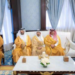 “الحمدي” يزور مدير إدارة البحوث للاطمئنان على صحته بعد نجاح عمليته الجراحية