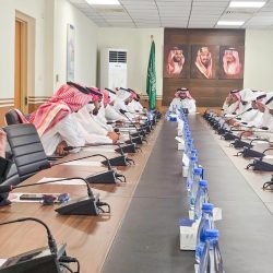 *محافظ محايل يلتقي رئيس مكتب برنامج المدن الصحية بالمنطقة*