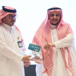 90 طالبًا وطالبة من “الجمعيّة الأولى ” يتدرّبون على الموسيقى في المركز السعودي بجدة