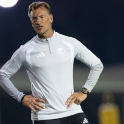 آل الشيخ يلتقي أمير قطر