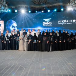 الأمير عبدالعزيز بن سعود يُكرّم الفائزين في كأس نادي الصقور 2025