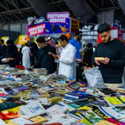 في إحدى ندوات معرض جدة للكتاب  مارك جمال: الترجمة وسيلتنا للعبور إلى الآخر .