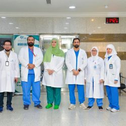 الأميرُ عبدُالعزيزِ يُشرِّفُ حفلَ زفافِ بنِ مقباس وبنِ حمدي