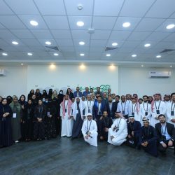 سمو أمير الباحة يدشّن عددًا من المشروعات التابعة لهيئة الهلال الأحمر السعودي بالمنطقة .