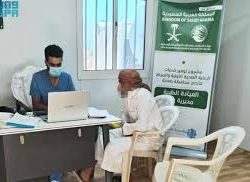 العيادات الطبية المتنقلة لمركز الملك سلمان للإغاثة في مخيم وعلان للنازحين تواصل تقديم خدماتها العلاجية لـ (71) مستفيدًا خلال أسبوع