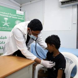 مركز الملك سلمان للإغاثة يوزّع (899) قسيمة شرائية لشراء الكسوة الشتوية للاجئين والمجتمع المستضيف في عدة مناطق لبنانية