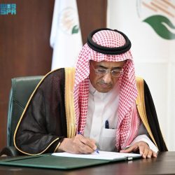 مركز الملك سلمان للإغاثة يسلّم بحضرموت حقائب المهنة للمستفيدات من مشروع إعادة إدماج النساء المفرج عنهن وأسرهن في المجتمع