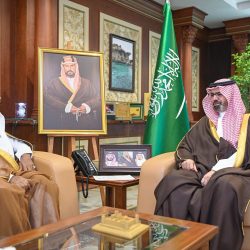 *أمير منطقة جازان يستقبل شيخ شمل محافظة جزر فرسان*
