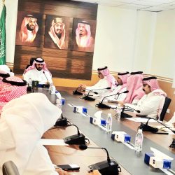 في أجواء طائفية  اجتمع الطرب والشعر والمطر  قماش يقدم القصيدة من رواق الأدب إلى مسرح الطرب.