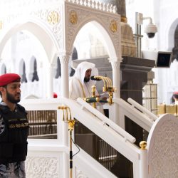 الأمير عبدالعزيز بن سعود وزير الداخلية رئيس لجنة الحج العليا يزور مركز عمليات الحج للشركة السعودية للطاقة بمنى