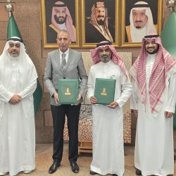 محافظ محايل يترأس اجتماع لجنة السلامة المرورية ويؤكد تكامل الجهود للارتقاء بسلامة الطرق*