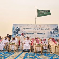 تدشين ثاني أطول نافوره في الشرق الأوسط وأكبر نافورة في المملكة ضمن مشروع سياحي نوعي بمنتجع الوادي