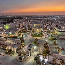 *أمير جازان يطّلع على التقرير السنوي للبريد السعودي لعام 2025*