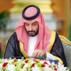 أمير منطقة جازان يطّلع على أعمال مبادرة “قافلة التنمية الرقمية” في عامها الأول